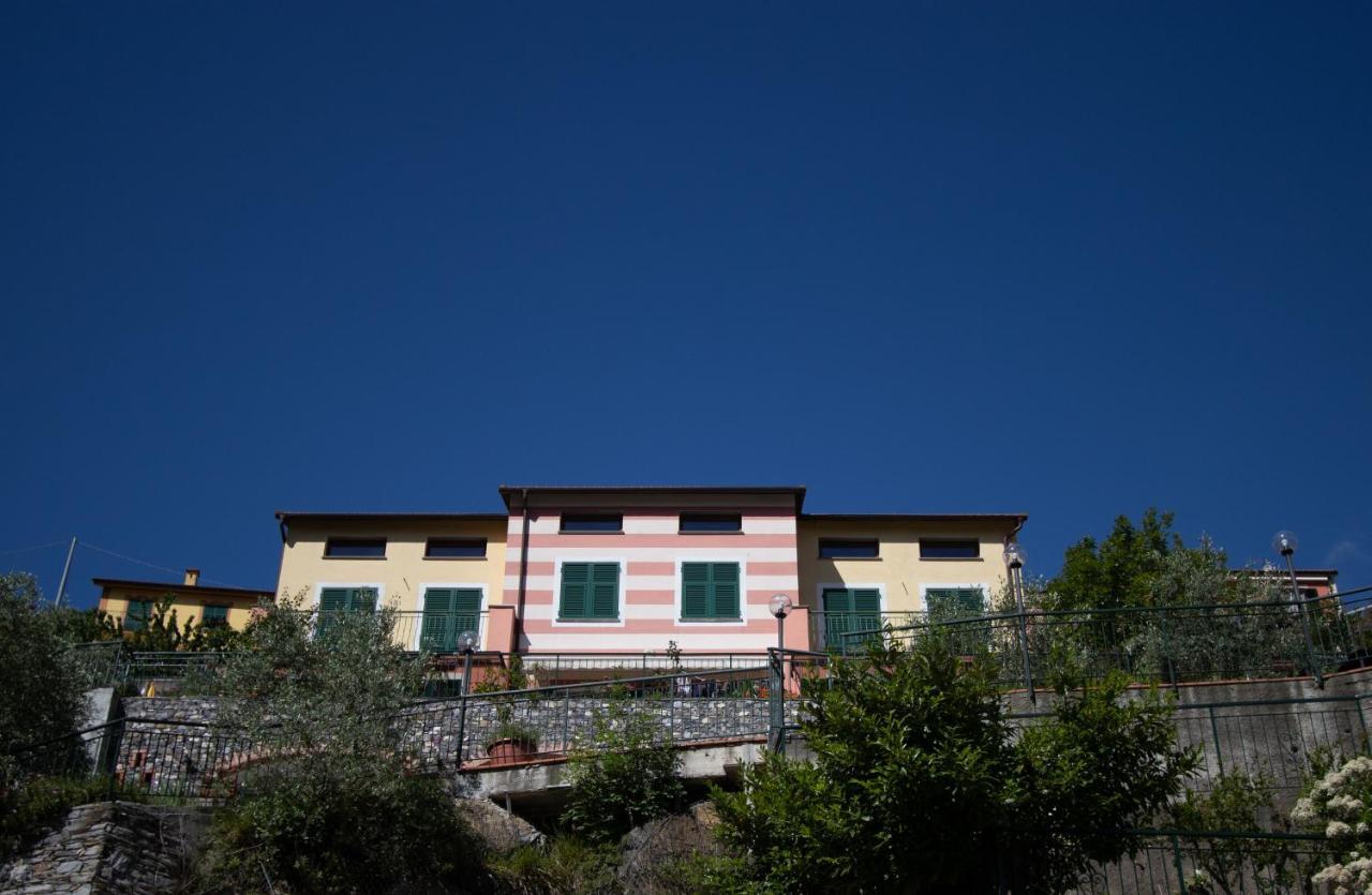 Un Posto Al Sole Bed & Breakfast Molino Nuovo  Exterior photo