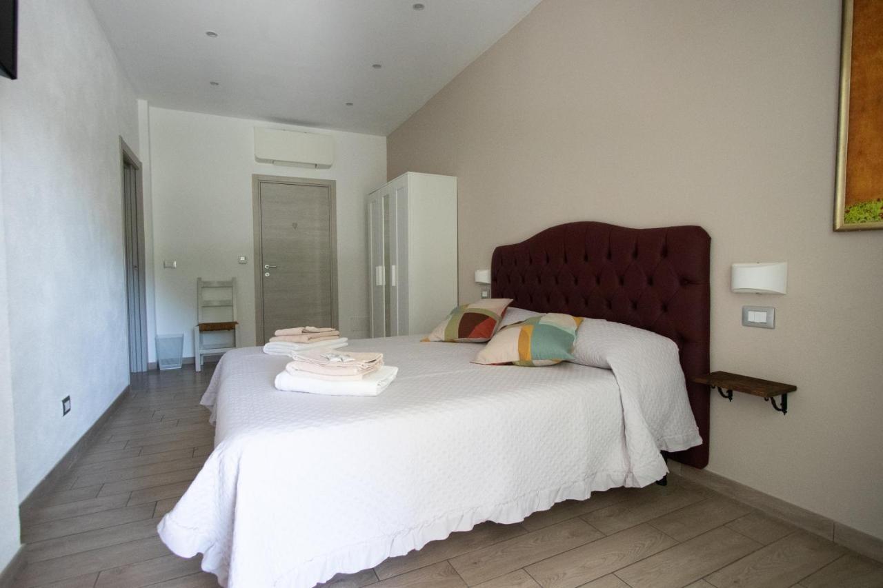 Un Posto Al Sole Bed & Breakfast Molino Nuovo  Exterior photo