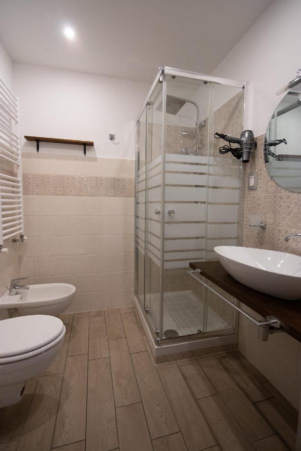 Un Posto Al Sole Bed & Breakfast Molino Nuovo  Exterior photo