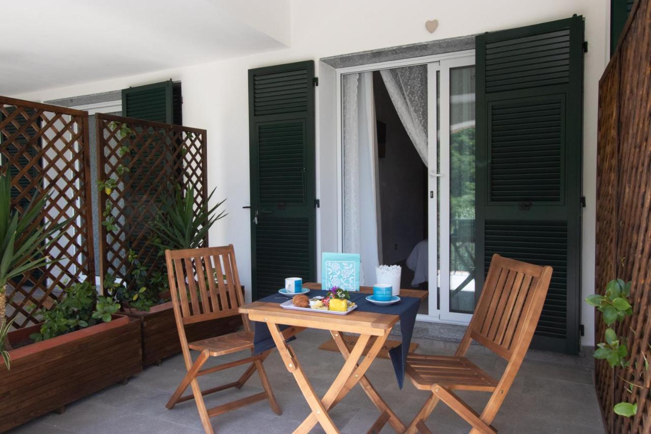 Un Posto Al Sole Bed & Breakfast Molino Nuovo  Exterior photo